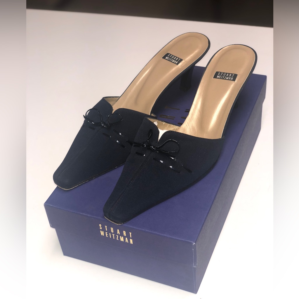 Stuart Weitzman Size 7 Medium Navy Pointed-Toe Mule Heels With Bow Accents